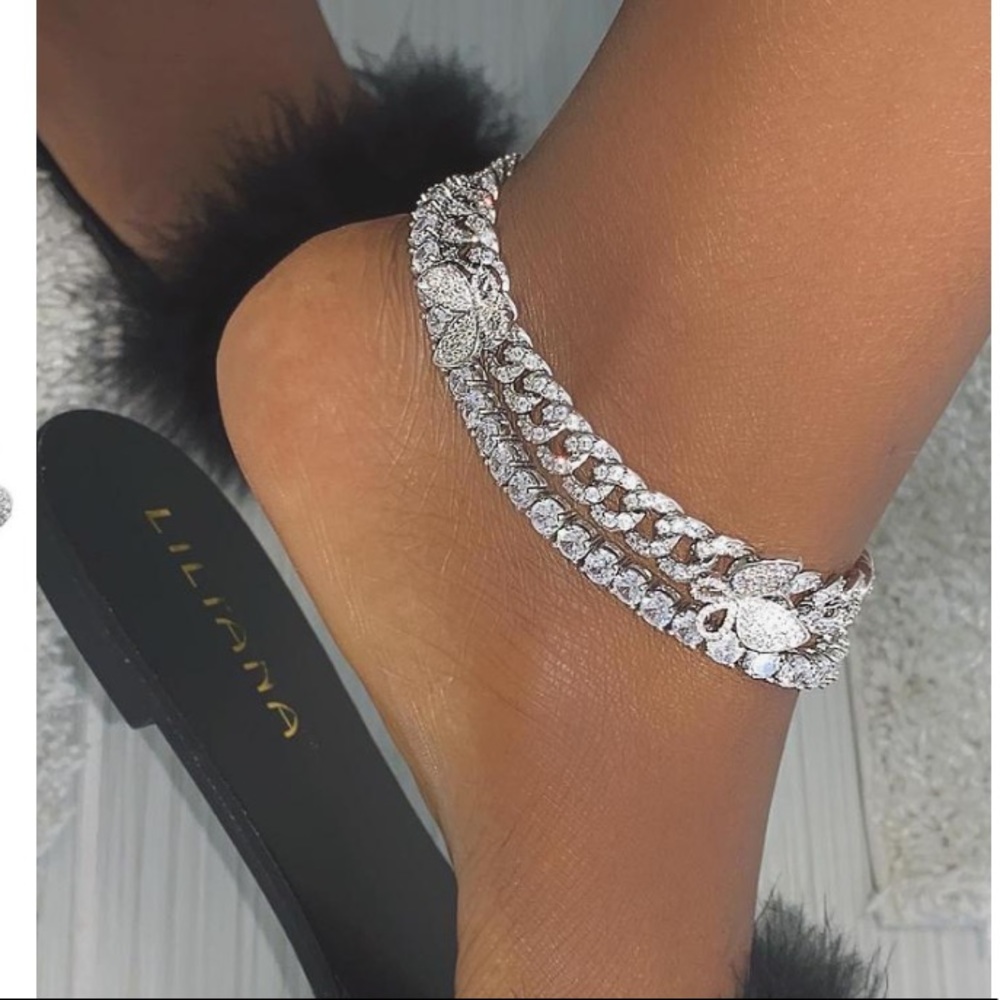 Dainty wings anklet